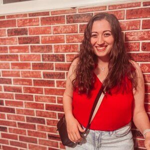 Meet your Posher, Monica